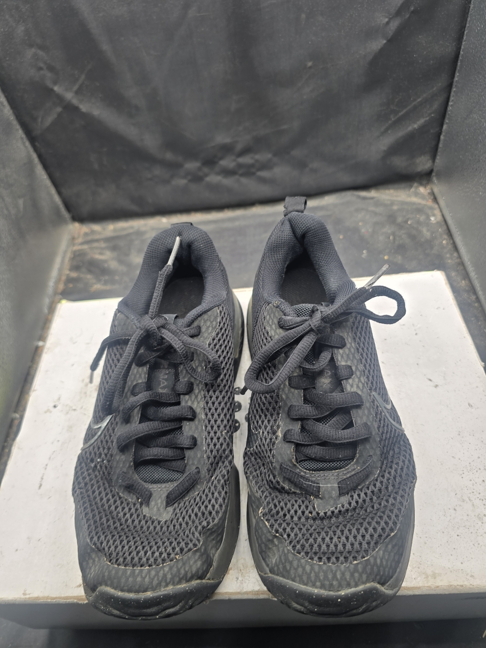 Nike Men’s Black Lightweight Mesh Running Shoes